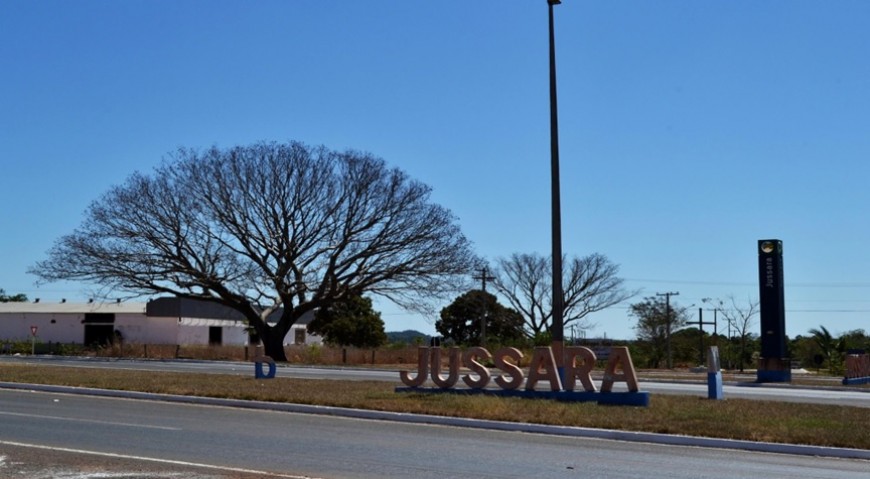 Outdoors na BR-070 em Jussara